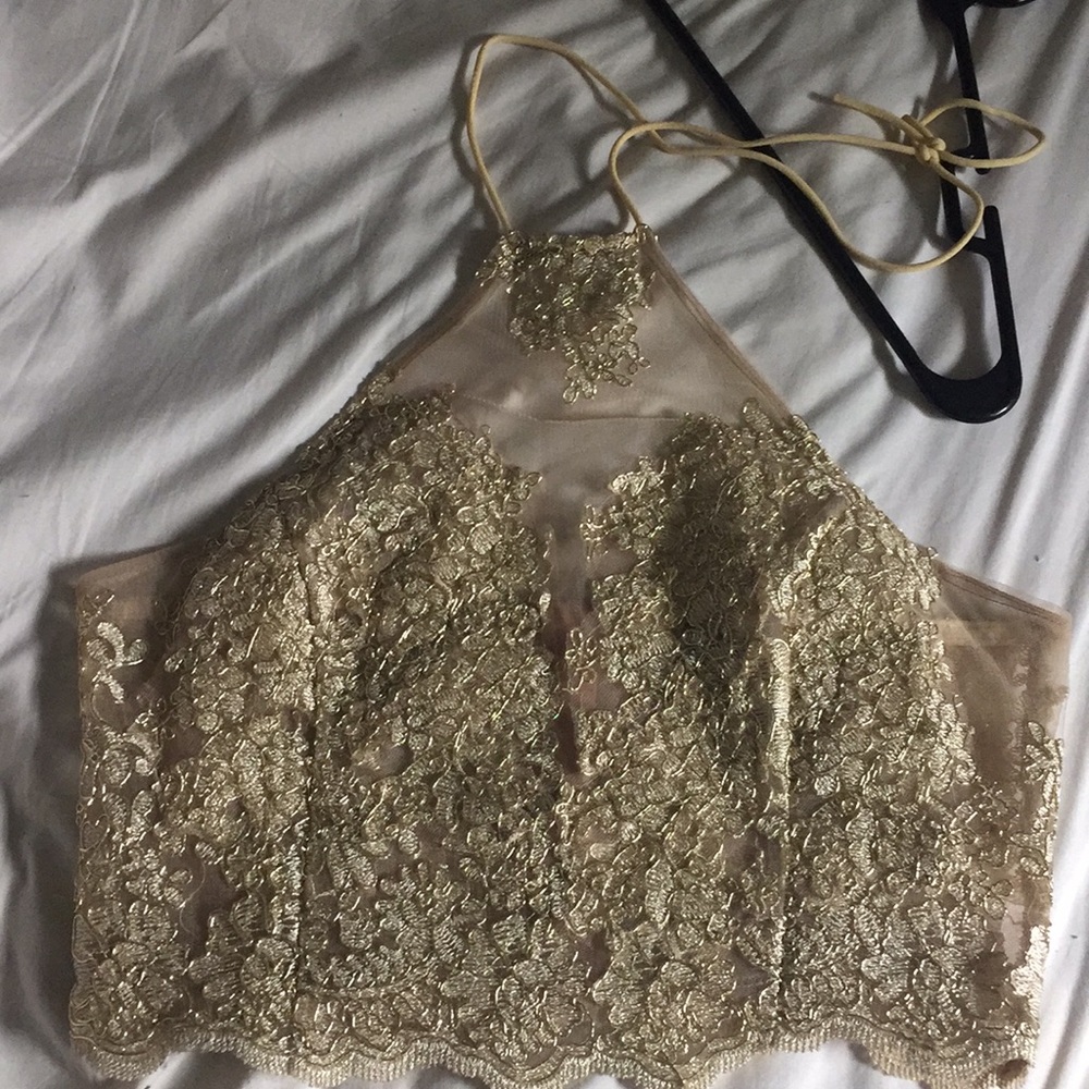 Lace-detailed Halter Crop Top